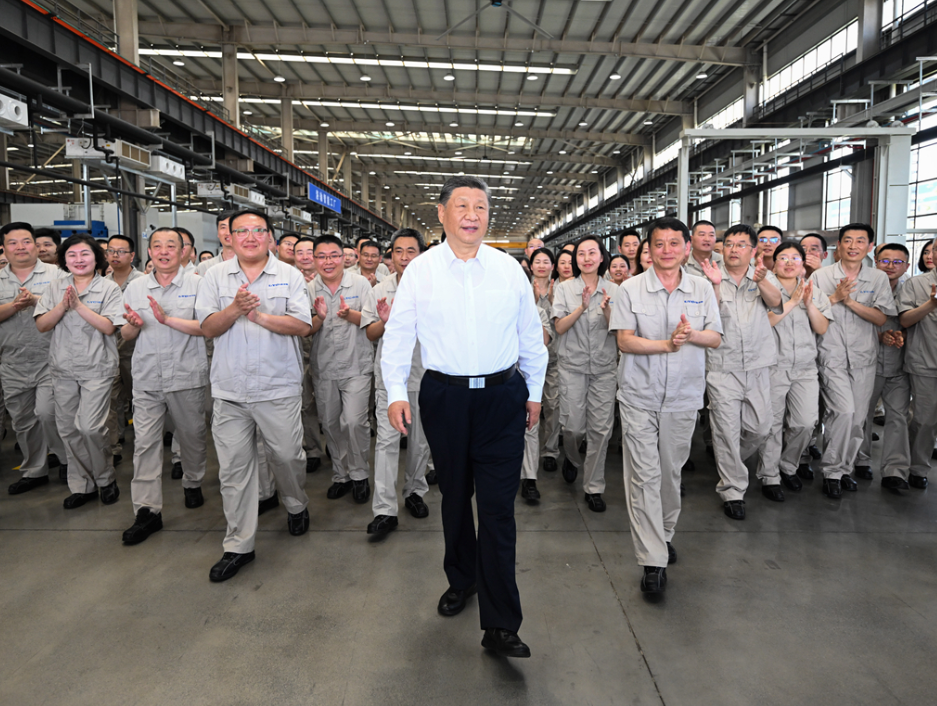 一习话&middot;迈向&ldquo;十五五&rdquo;｜&ldquo;把发展经济的着力点放在实体经济上&rdquo;