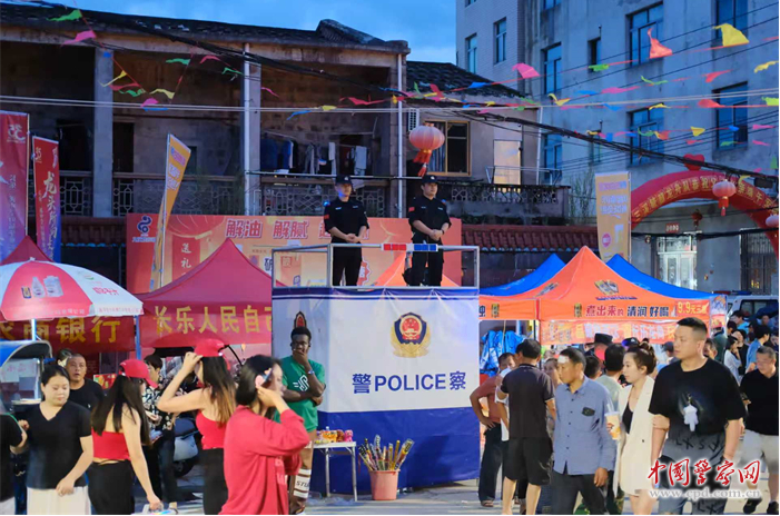 节日我在岗丨桨影翻飞迎端阳　守护平安&ldquo;警&rdquo;相随